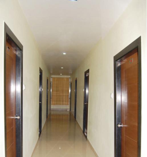 Balaji Grand Hotel Kākināda Esterno foto