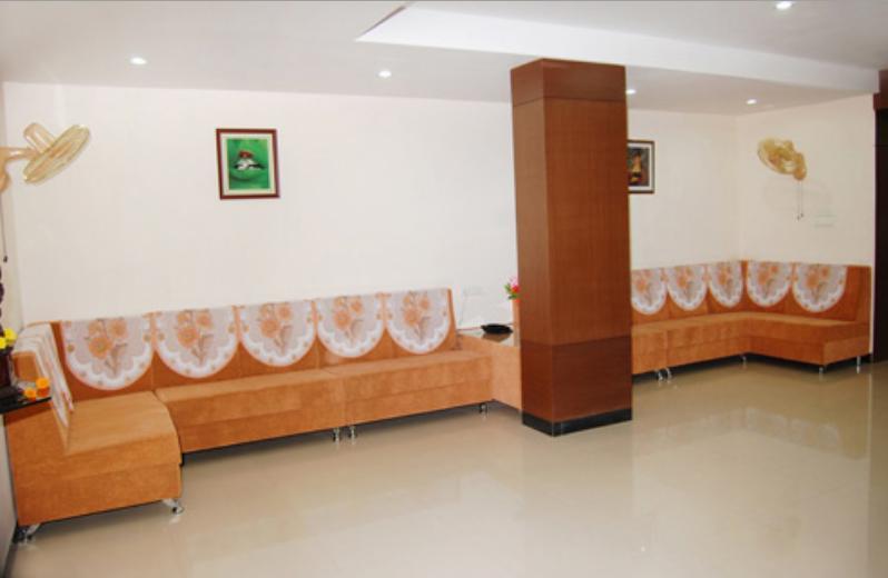 Balaji Grand Hotel Kākināda Esterno foto